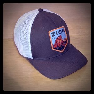 Columbia Zion Trucker Hat